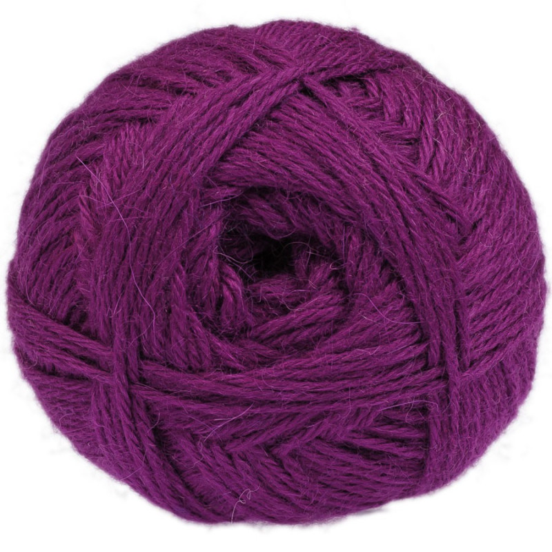 Violett magenta - "Medium" - 100% Baby Lama - 100 gr./200 mt.