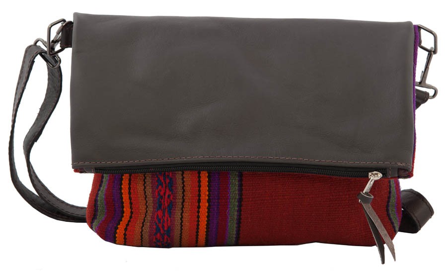 Große, faltbare Tasche aus Lamaleder und Stoff aus den Anden